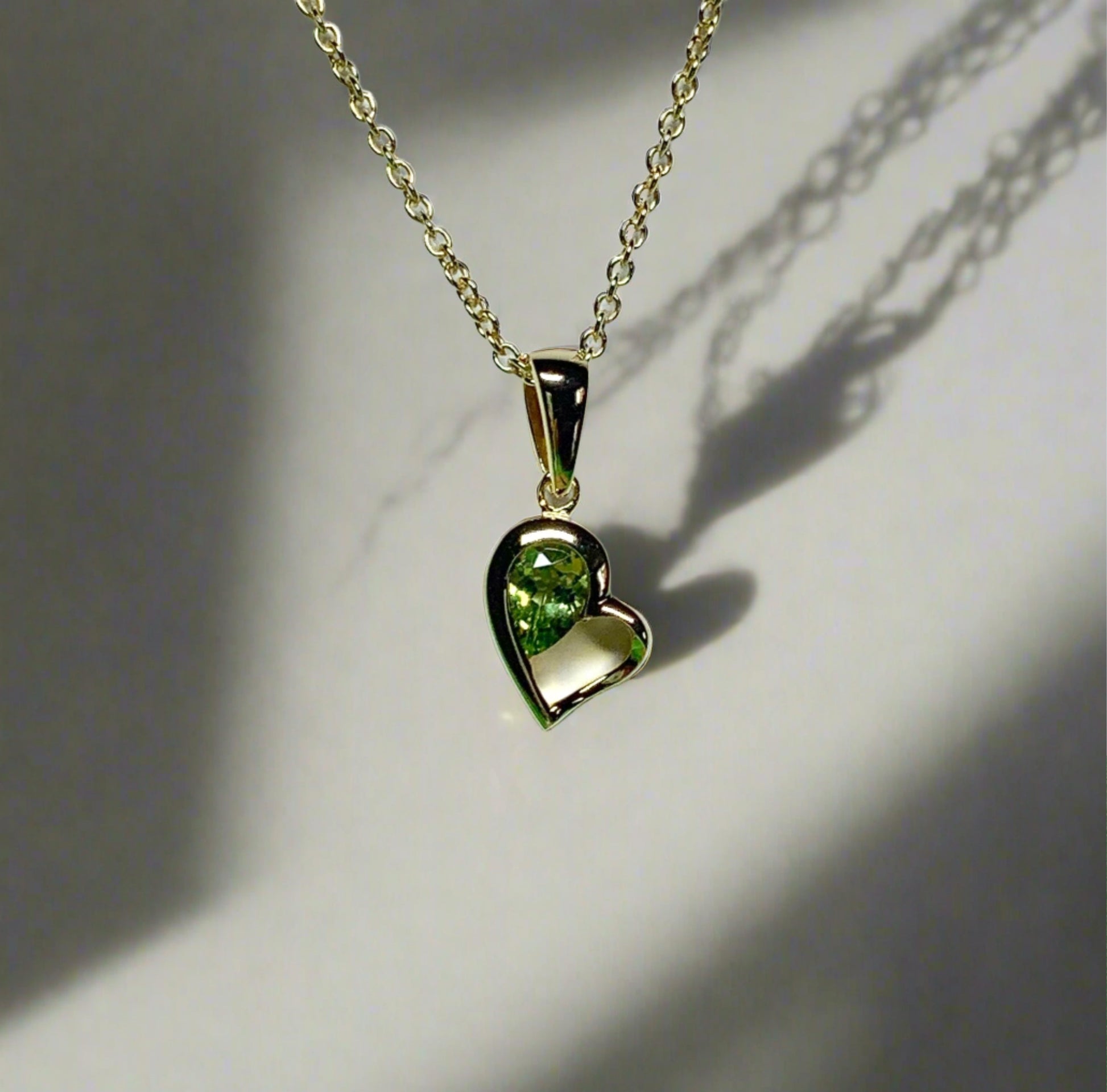 Real green peridot heart shape necklace pendant sterling silver gilt gold plated