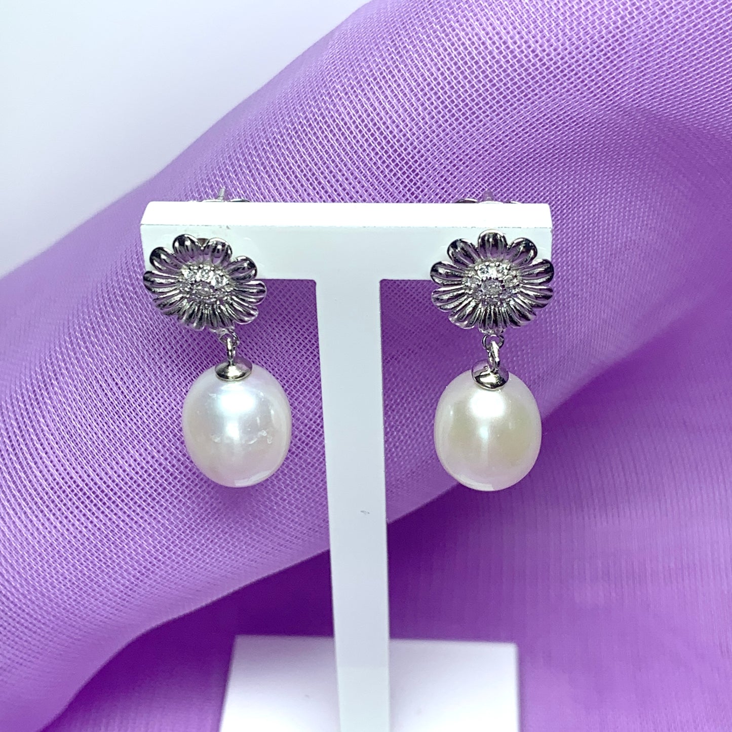 Real freshwater pearl flower sparkling drop earrings
