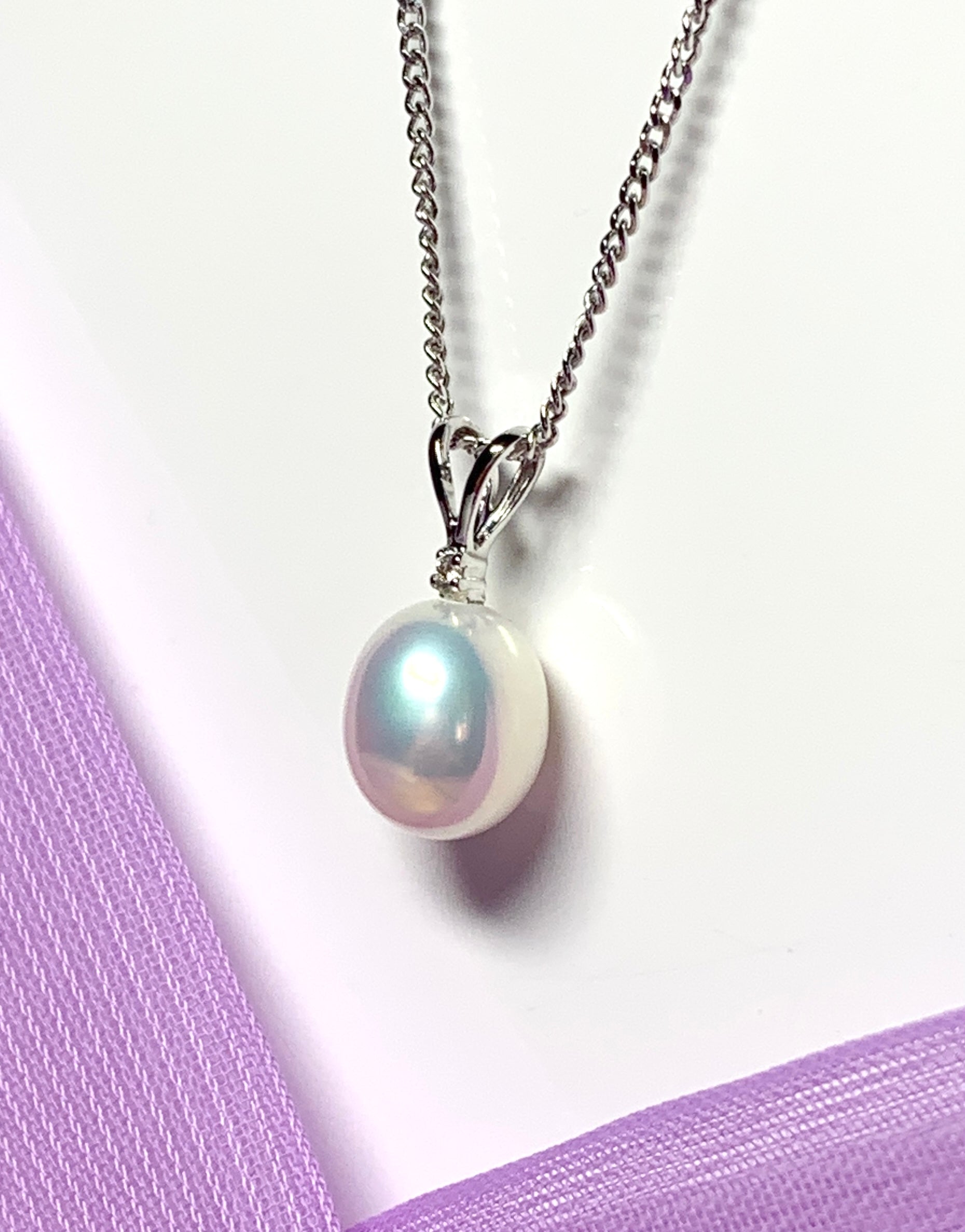 Real pearl pendant necklace and diamond real freshwater cultured oval white gold