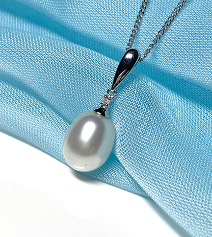 Real pearl pendant and diamond real freshwater cultured oval white gold pendant