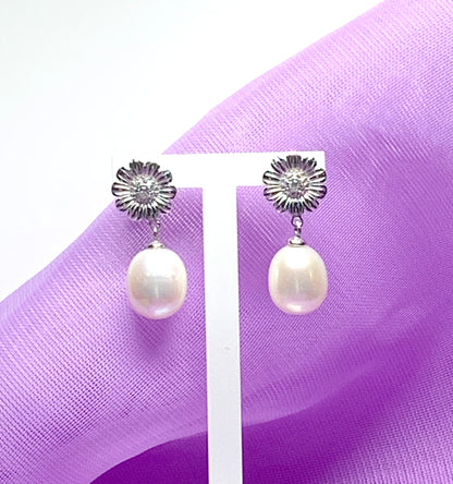 Real freshwater pearl flower sparkling drop earrings