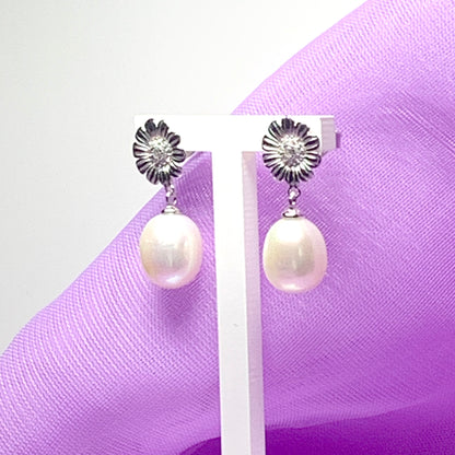 Real freshwater pearl flower sparkling drop earrings