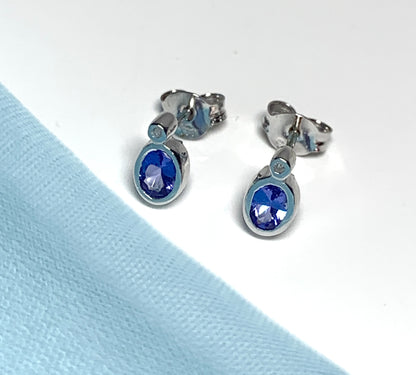 Real tanzanite and diamond white gold stud earrings