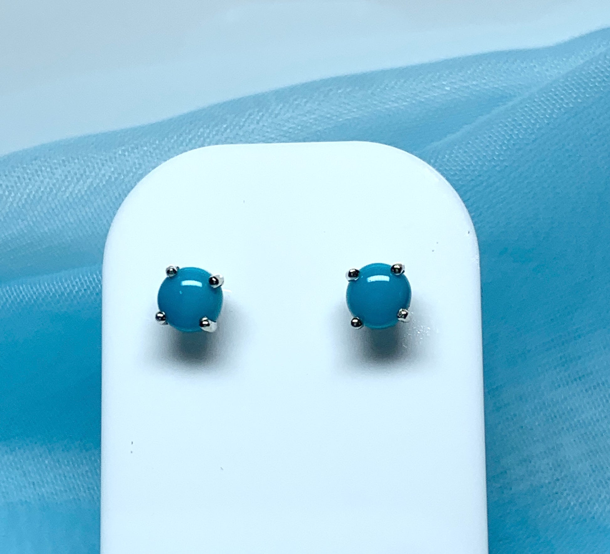 Real turquoise stud earrings round white gold