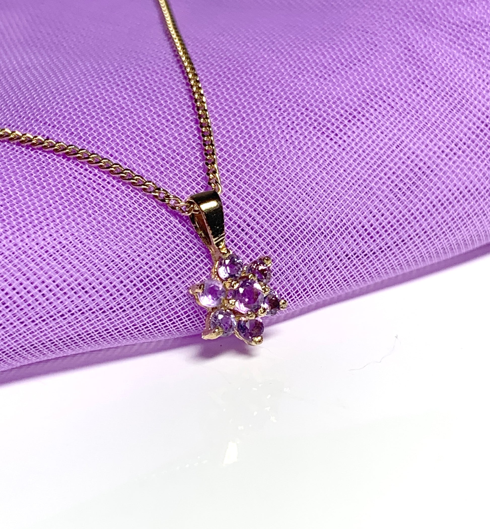 9 Carat yellow gold real amethyst cluster necklace