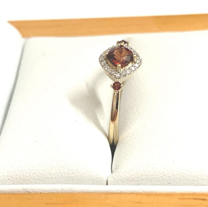 Red Brown Garnet And Diamond Yellow Gold Cluster Ring