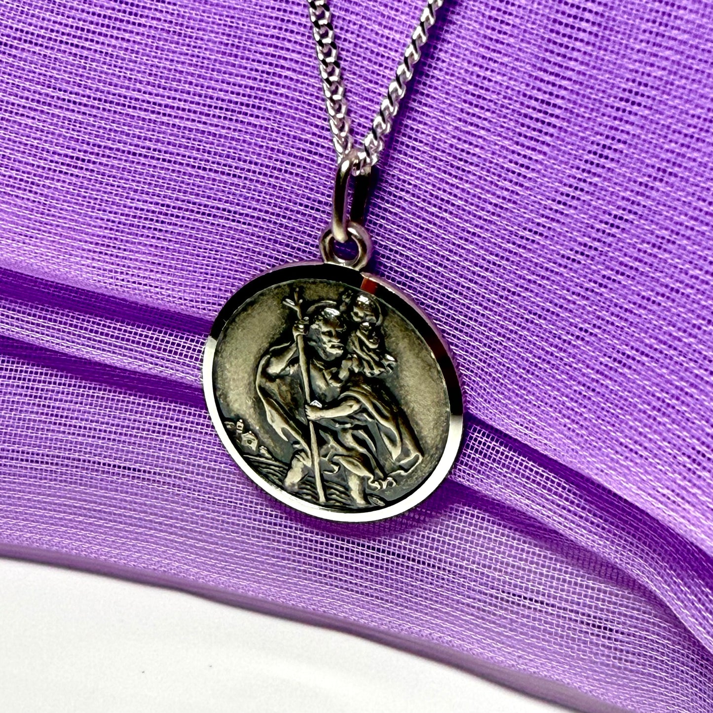 Round sterling silver St. Christopher 20 mm with chain