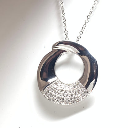 Round diamond sparkling necklace pendant