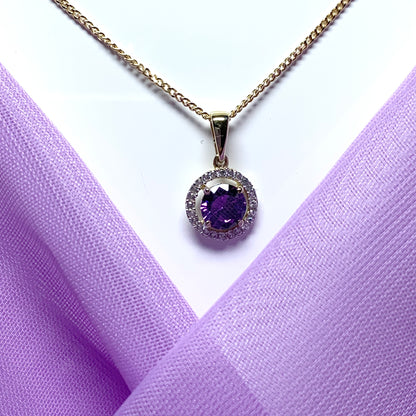 Round yellow gold and amethyst and cubic zirconia necklace pendent