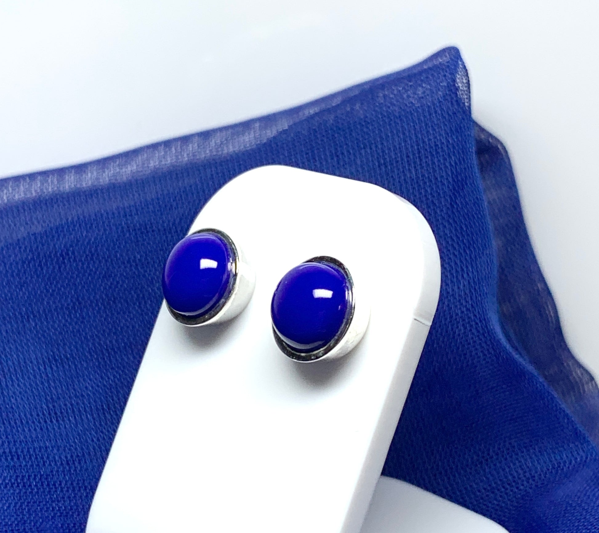 Sterling silver real lapis lazuli blue round stud earrings