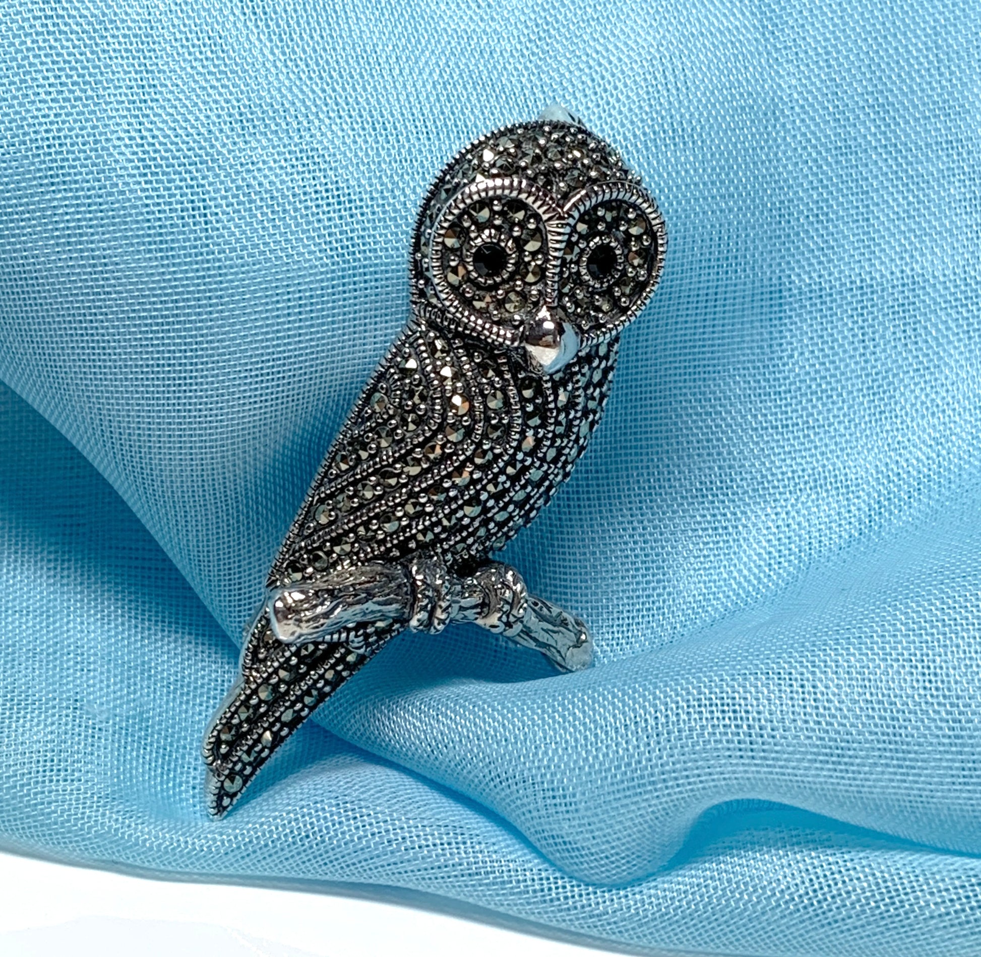 Sitting owl brooch marcasite sterling silver onyx eyes