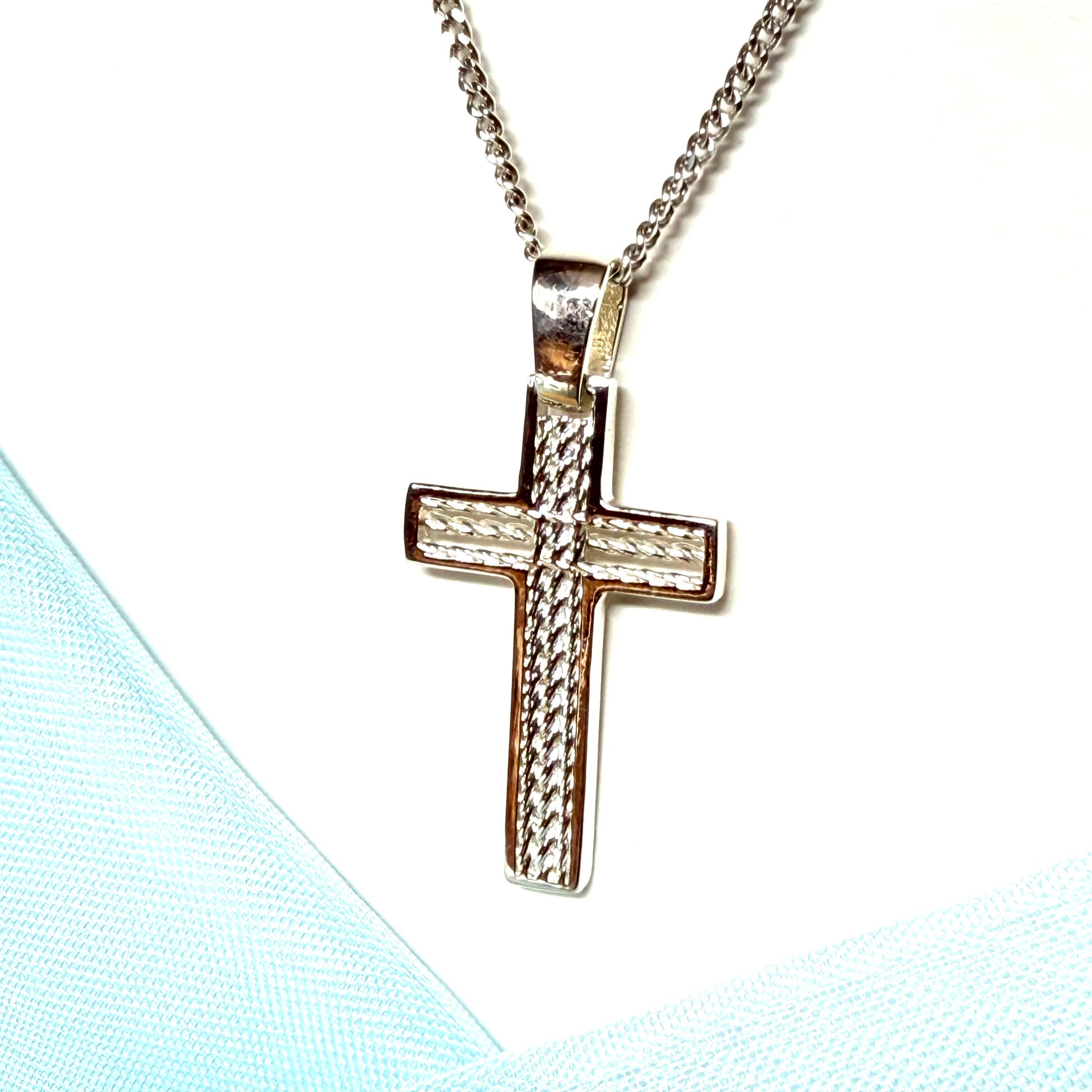 Solid sterling silver cross rope patterned including chain