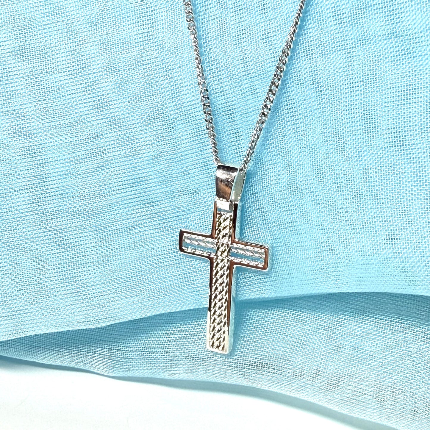 Solid sterling silver cross rope patterned including chain
