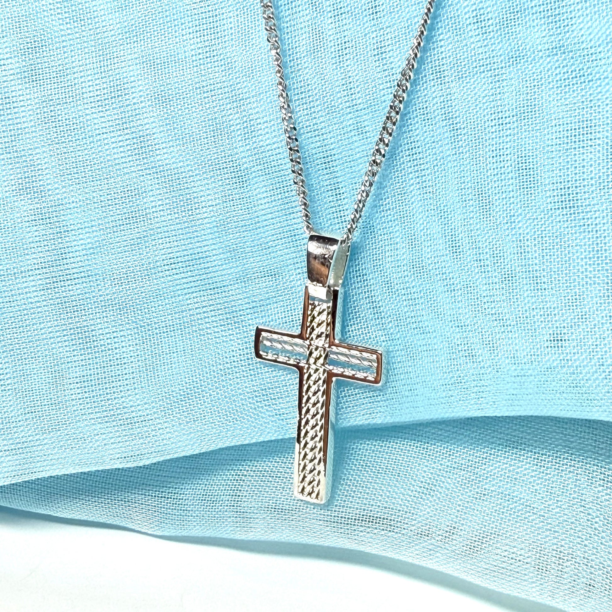Solid sterling silver cross rope patterned including chain