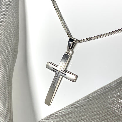 Solid diamond cut cross patterned sterling silver and chain