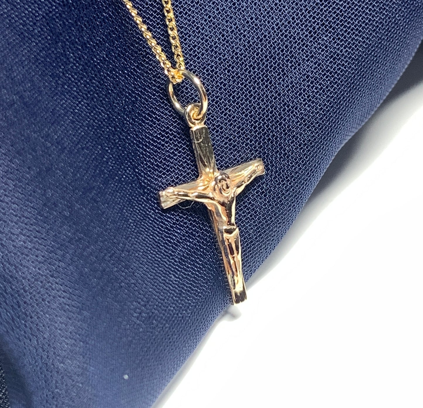 Solid yellow gold crucifix cross necklace pendant