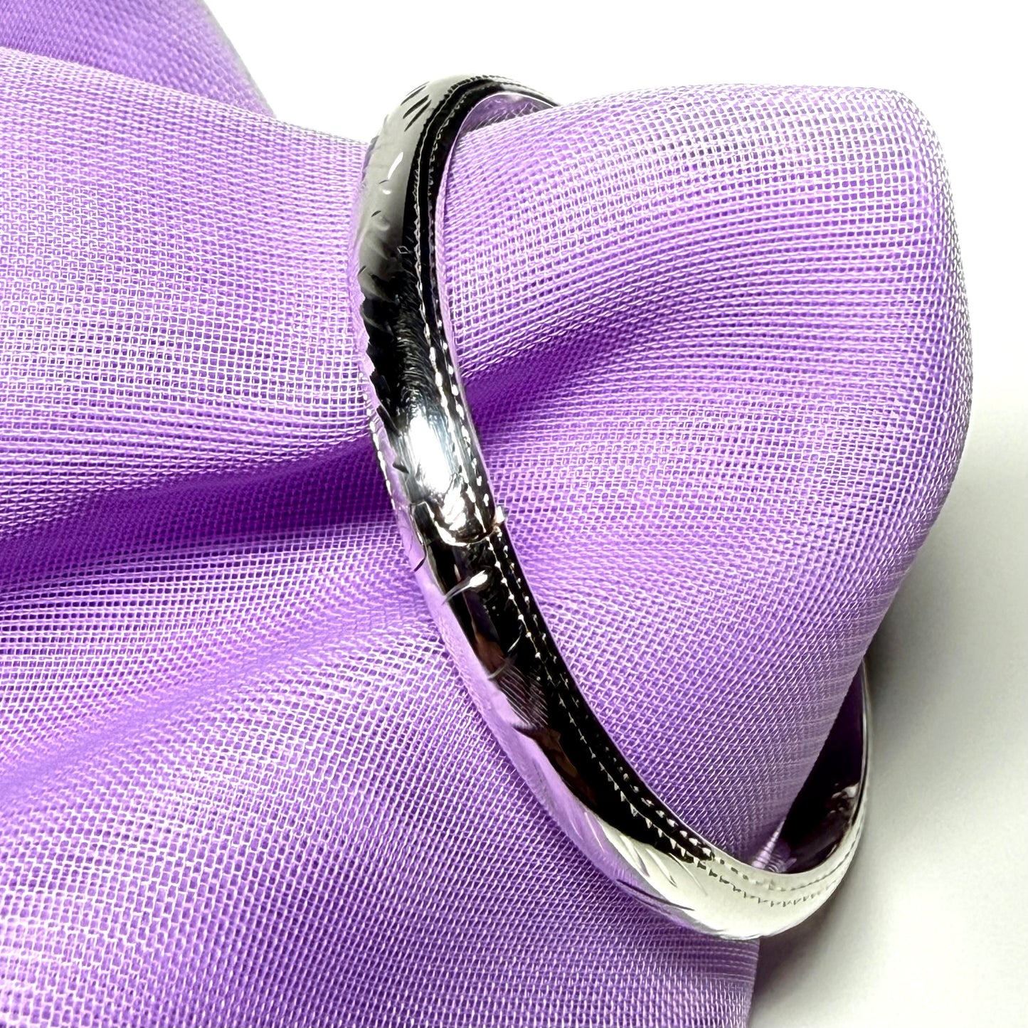 925 Sterling Silver Engraved Baby's Hinged Bangle With Safety Chain