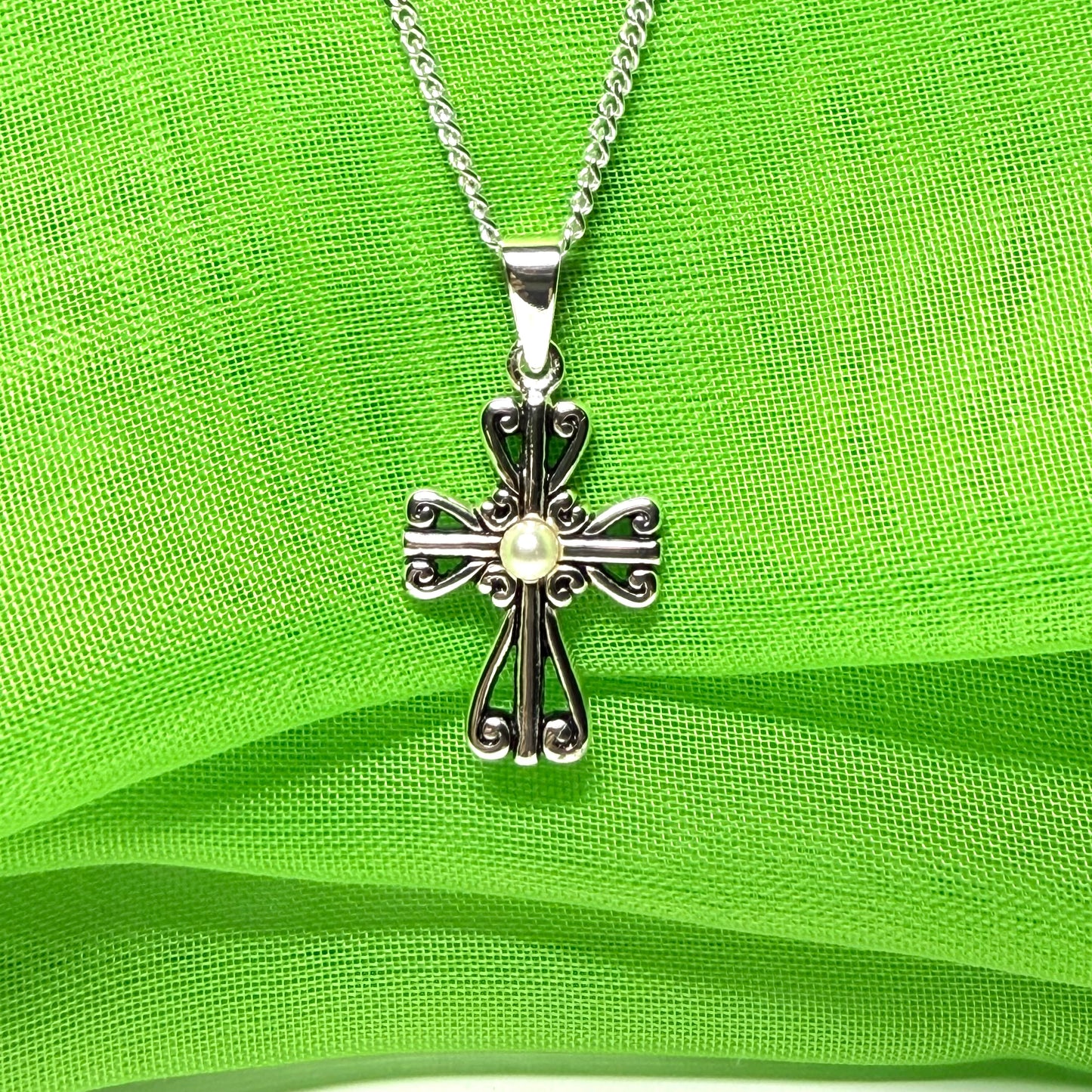 Sterling Silver Real freshwater Pearl Set Fancy Cross Including Chain
