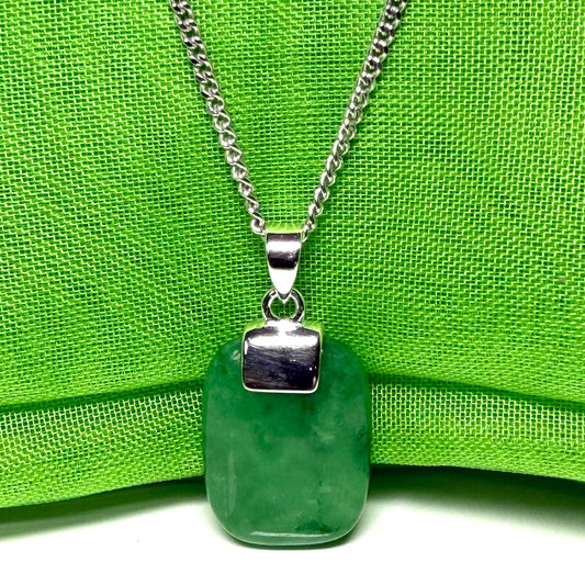Sterling silver cushion shaped real green jade necklace, a beautiful and stunning pendant design