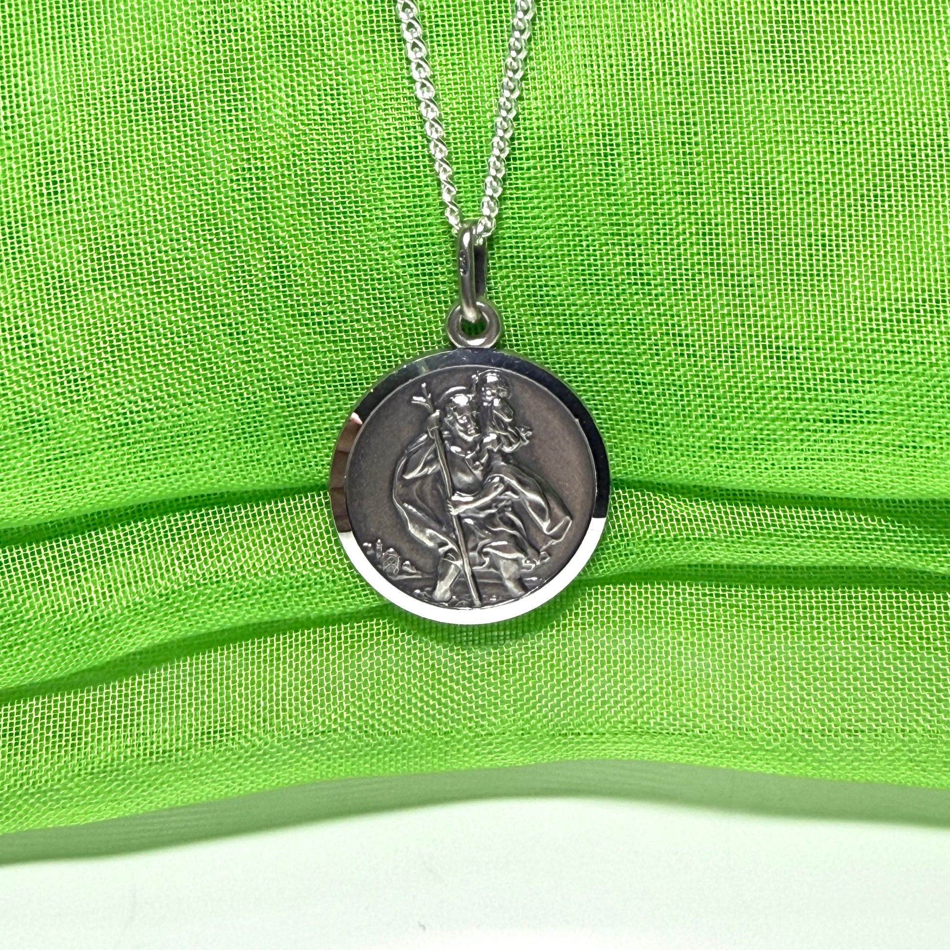 18 mm Sterling silver large round St. Christopher including chain