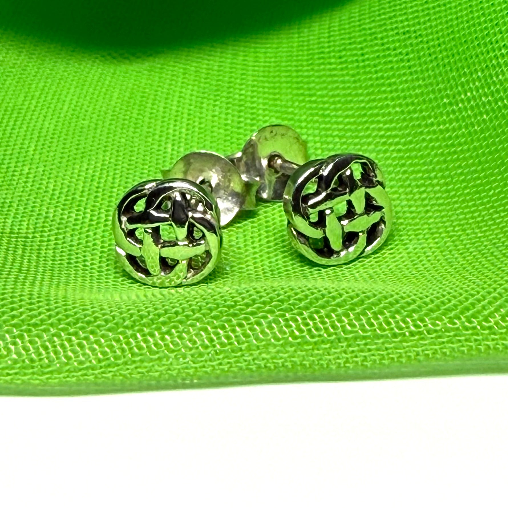 Sterling silver round Celtic stud earrings