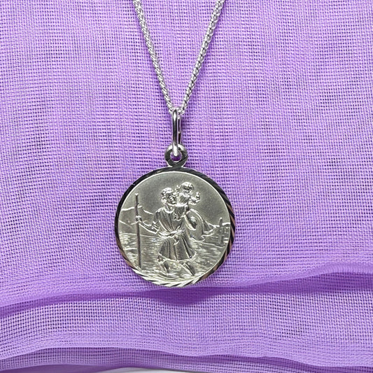 Sterling silver round St. Christopher including chain 22 mm