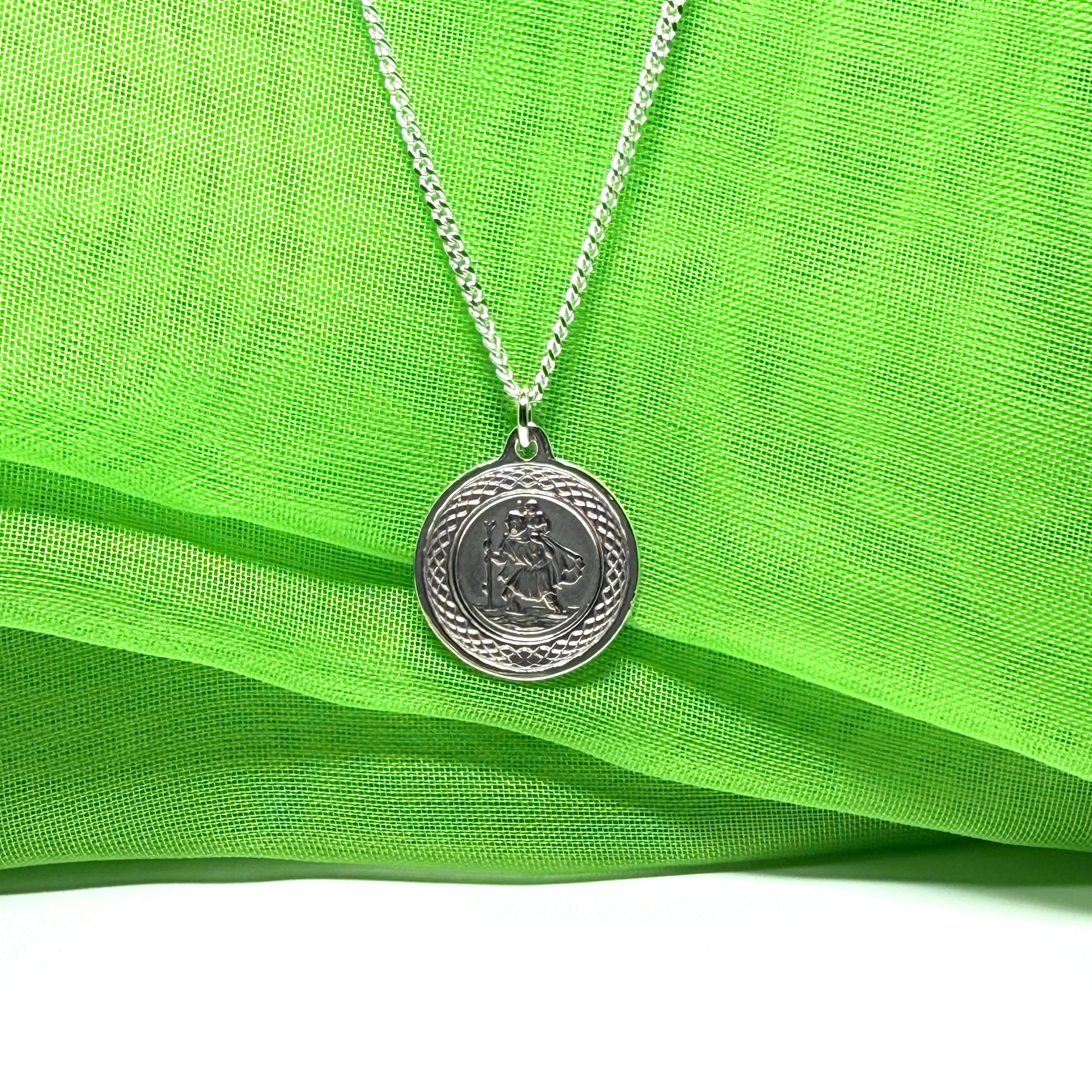 Sterling silver round St. Christopher 17 mm with chain