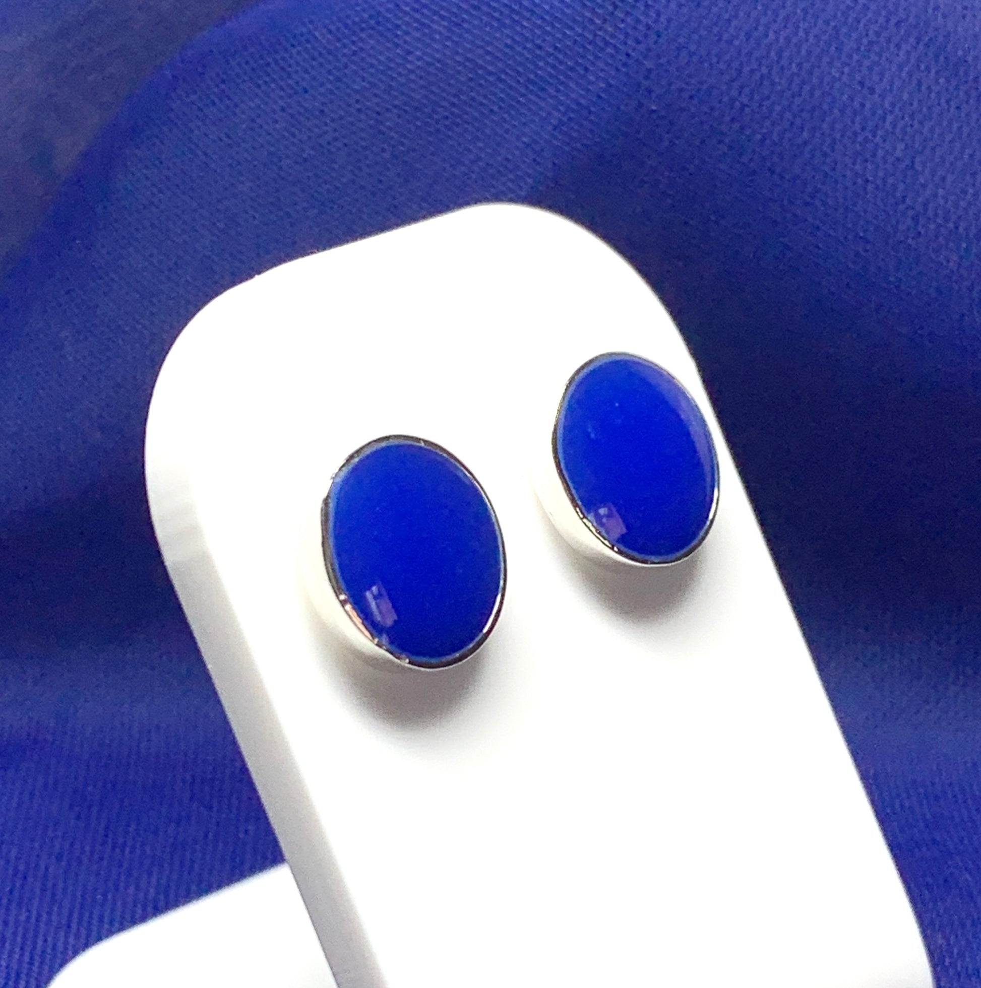 Sterling silver blue enamelled round stud earrings