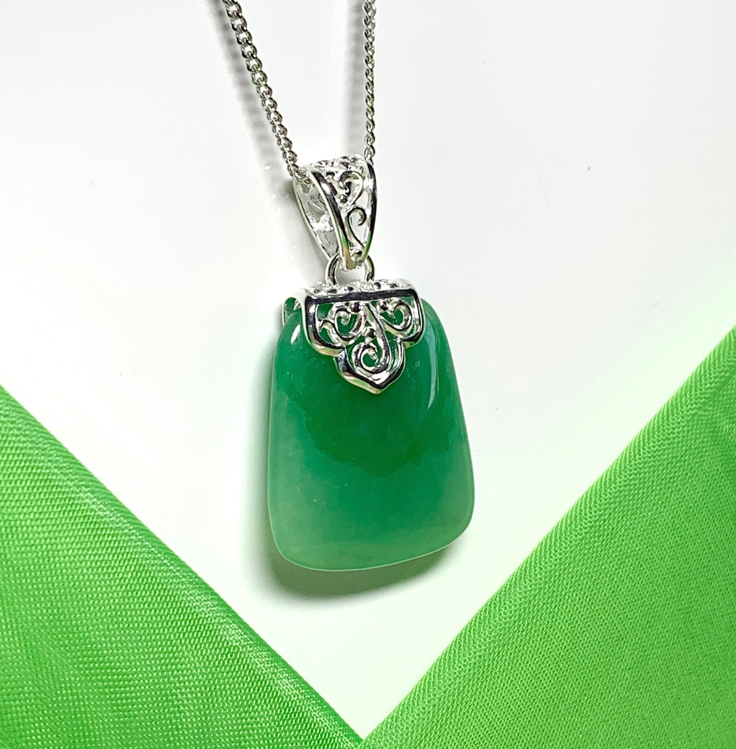 Sterling silver cushion shaped real green jade necklace pendant