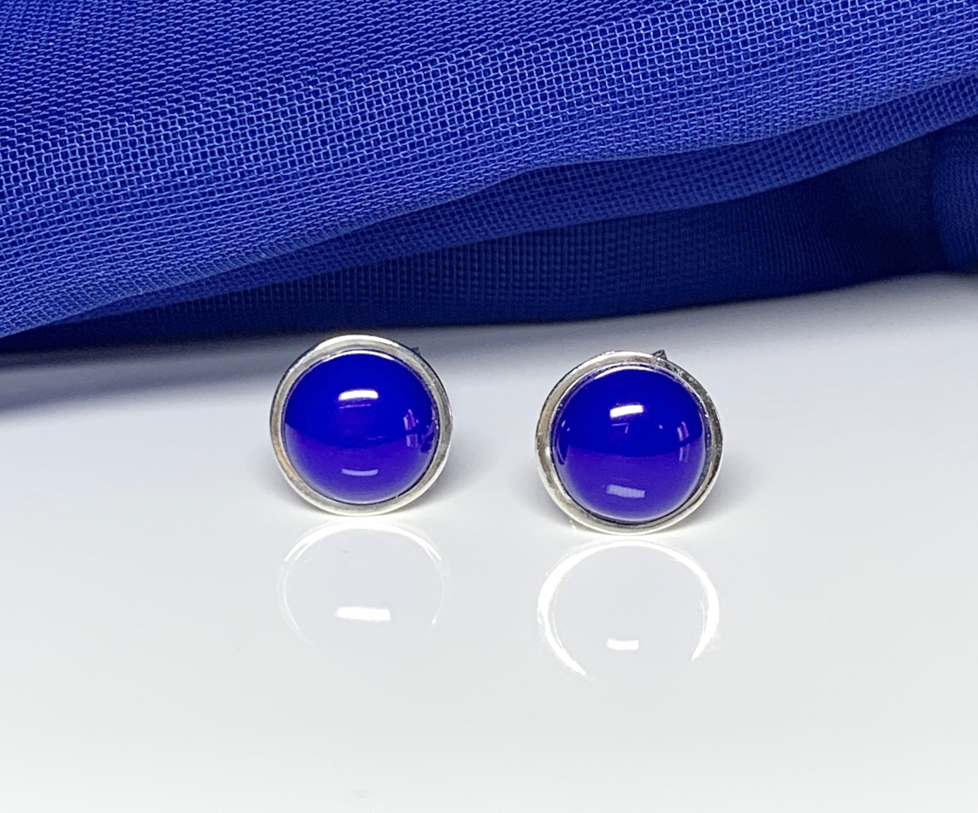 Sterling silver real lapis lazuli blue round stud earrings