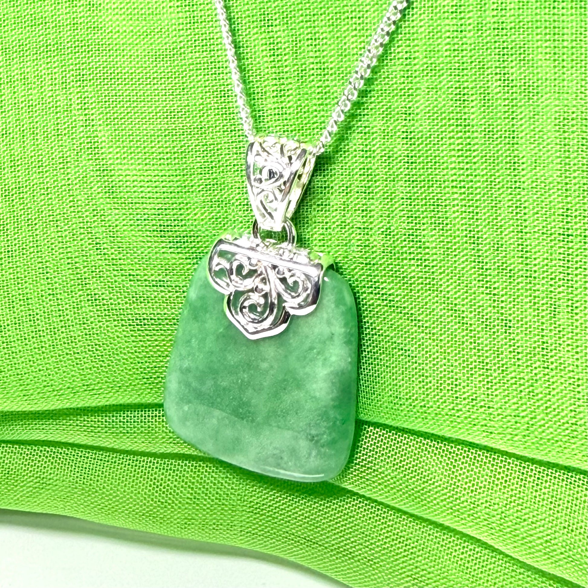 A Stunning real jade necklace green sterling silver large cushion shaped, a really gorgeous design