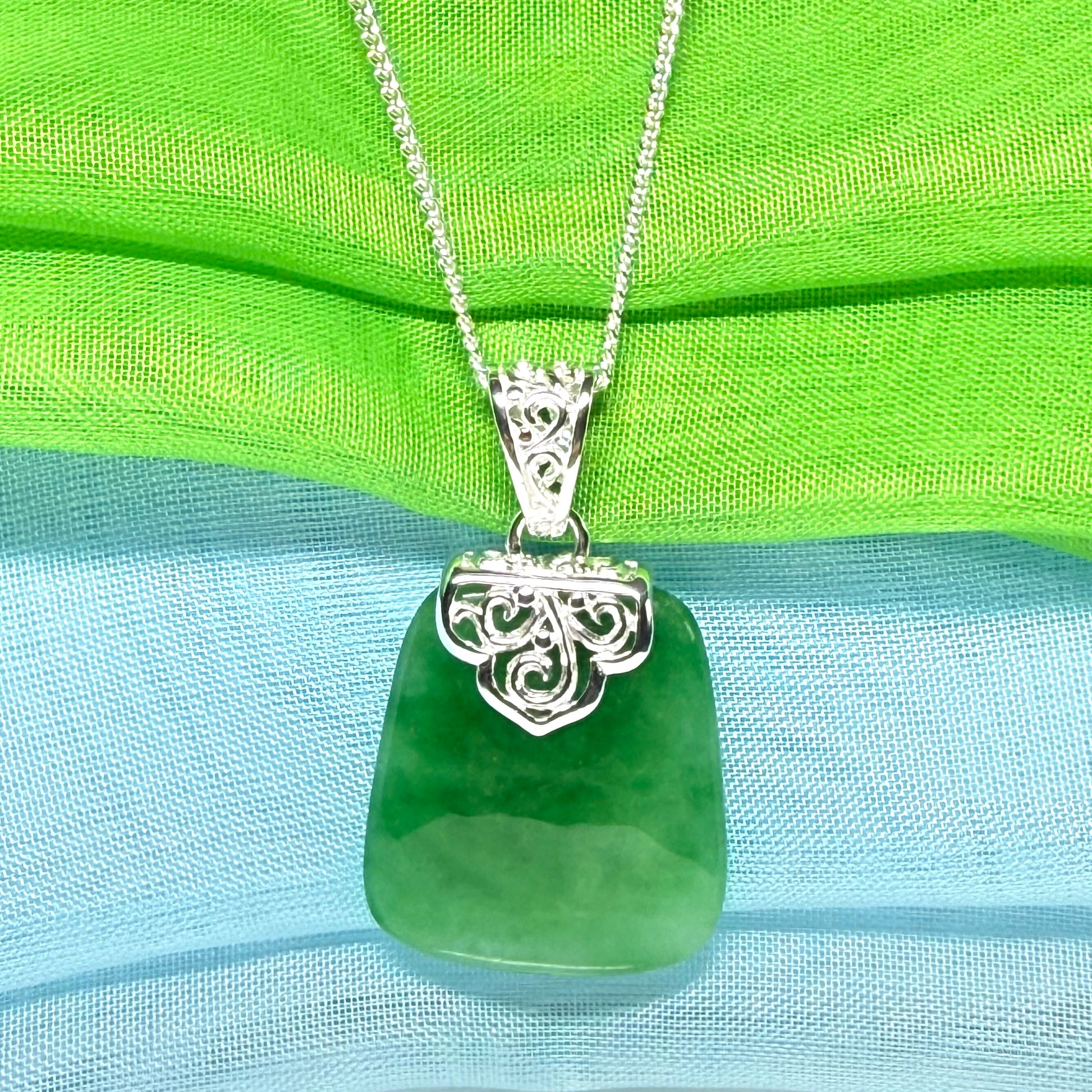 Stunning real jade necklace green sterling silver large cushion shaped, being a really gorgeous designed pendant