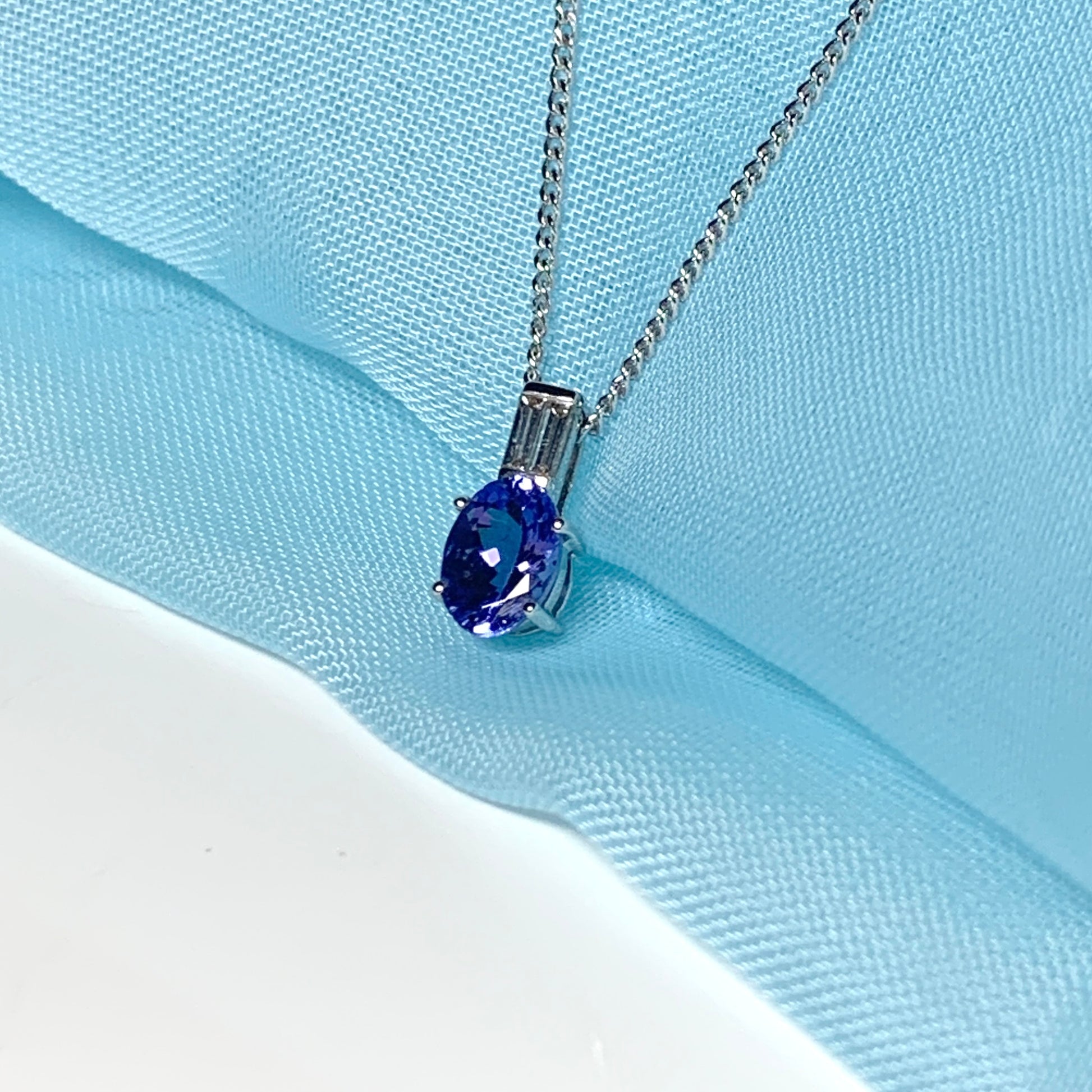 Tanzanite And Diamond White Gold Oval Necklace