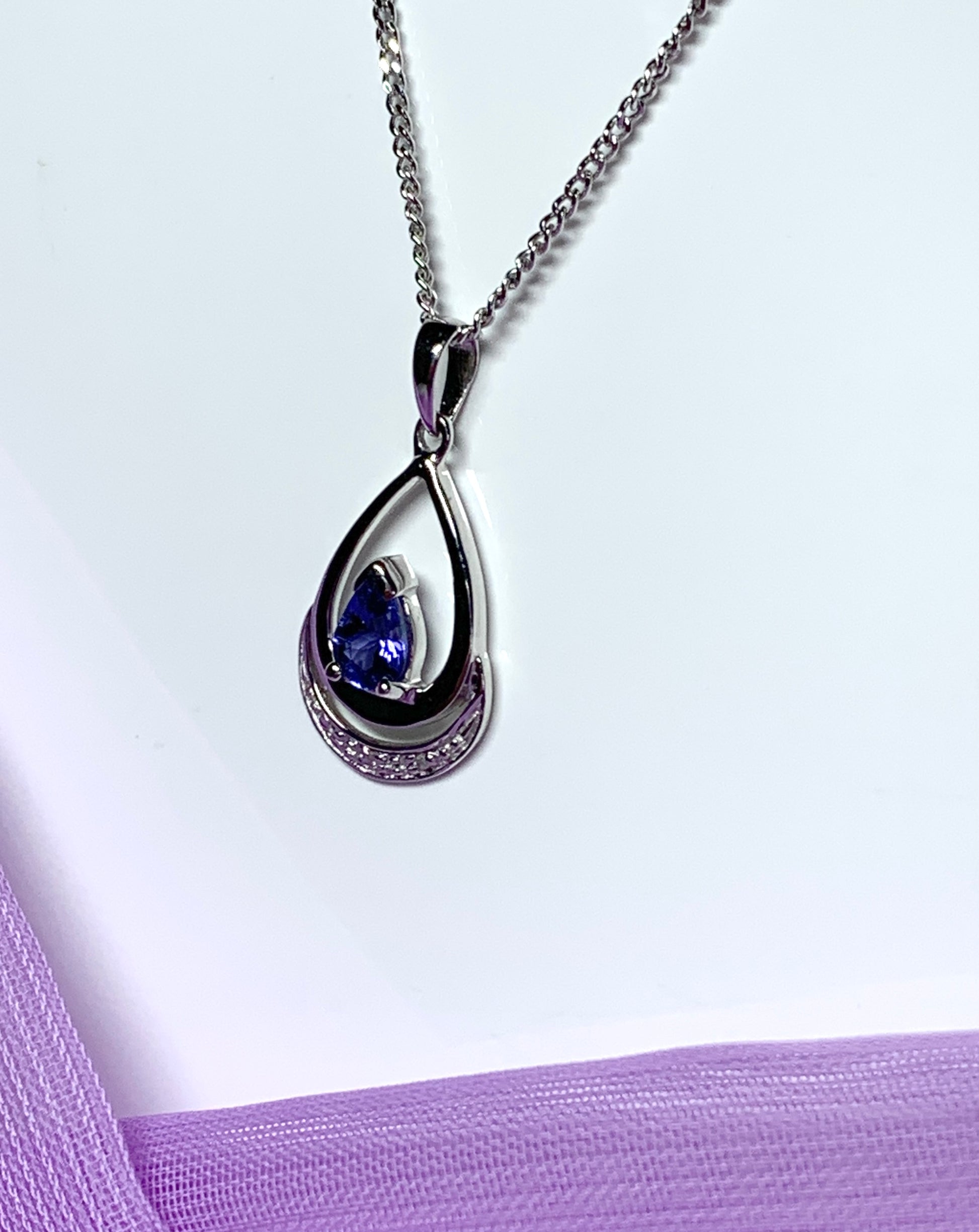 Tanzanite And Diamond White Gold Necklace