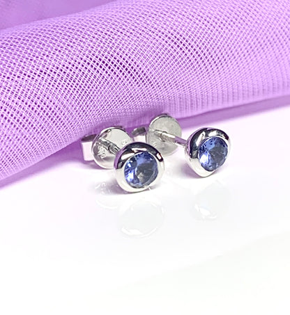 Tanzanite White Gold Round Stud Earrings