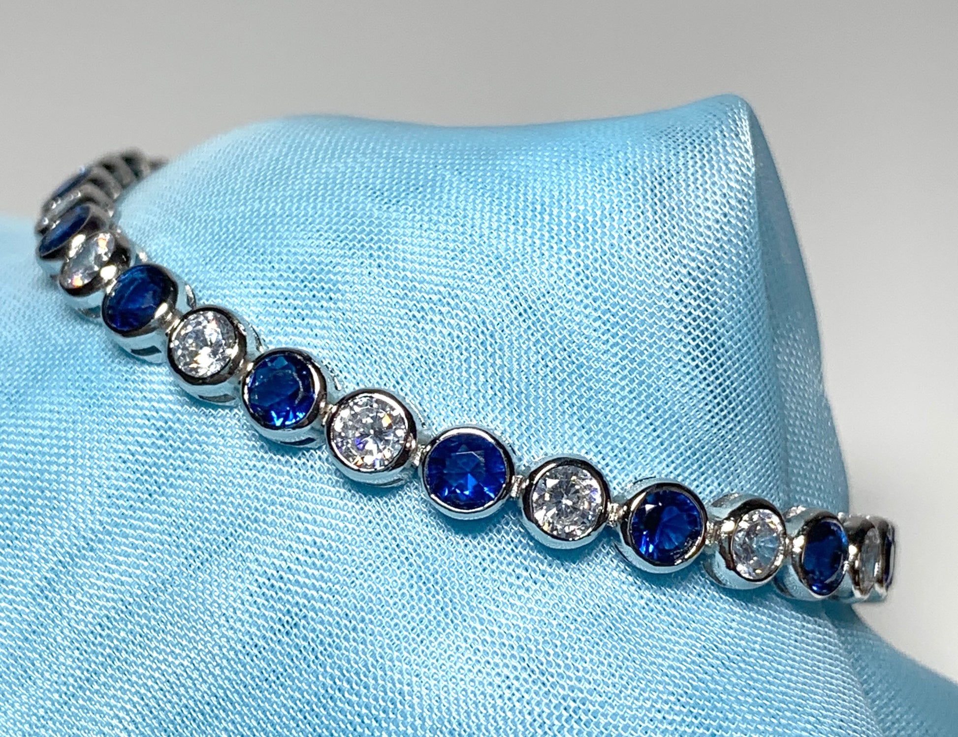 Tennis bracelet blue sterling silver cubic zirconia stone set