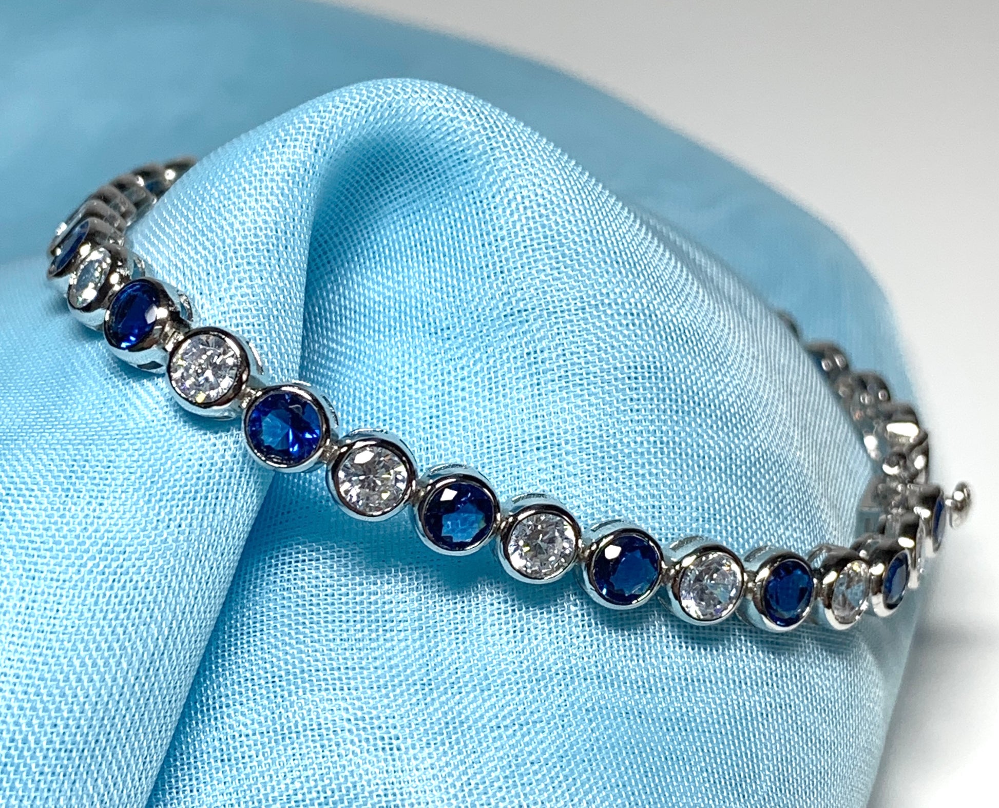 Tennis bracelet blue sterling silver cubic zirconia stone set