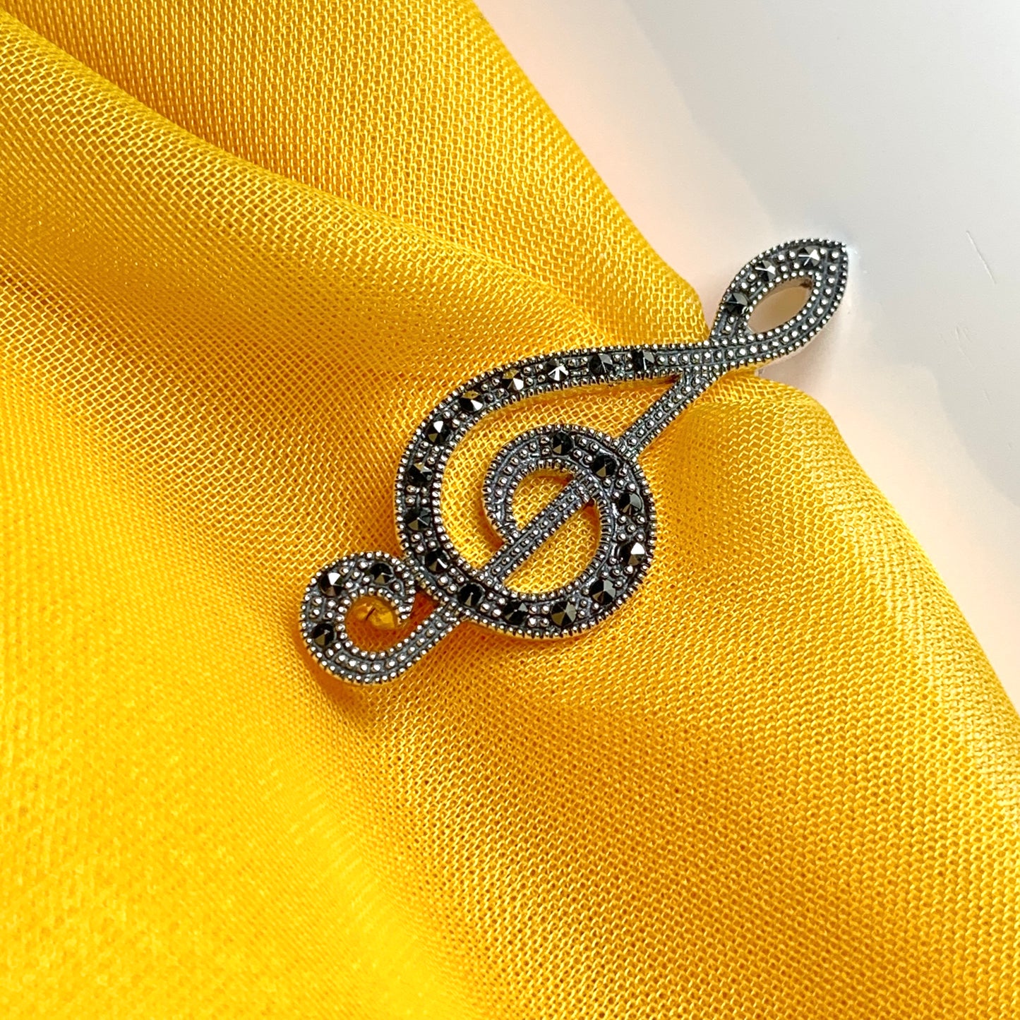 Treble clef brooch set with marcasite stones musical note sterling silver