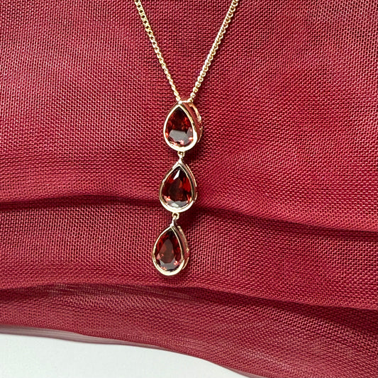 Real garnet necklace pear shaped yellow gold teardrop triple pendant