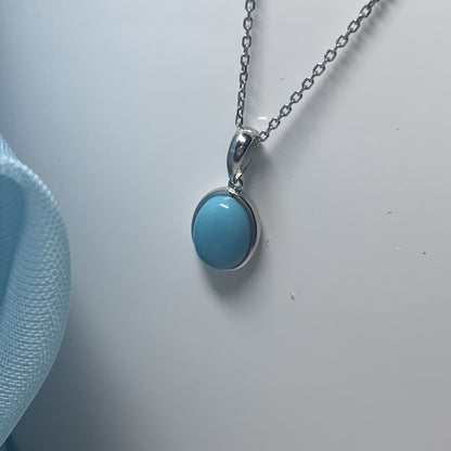 Turquoise oval white gold necklace pendant