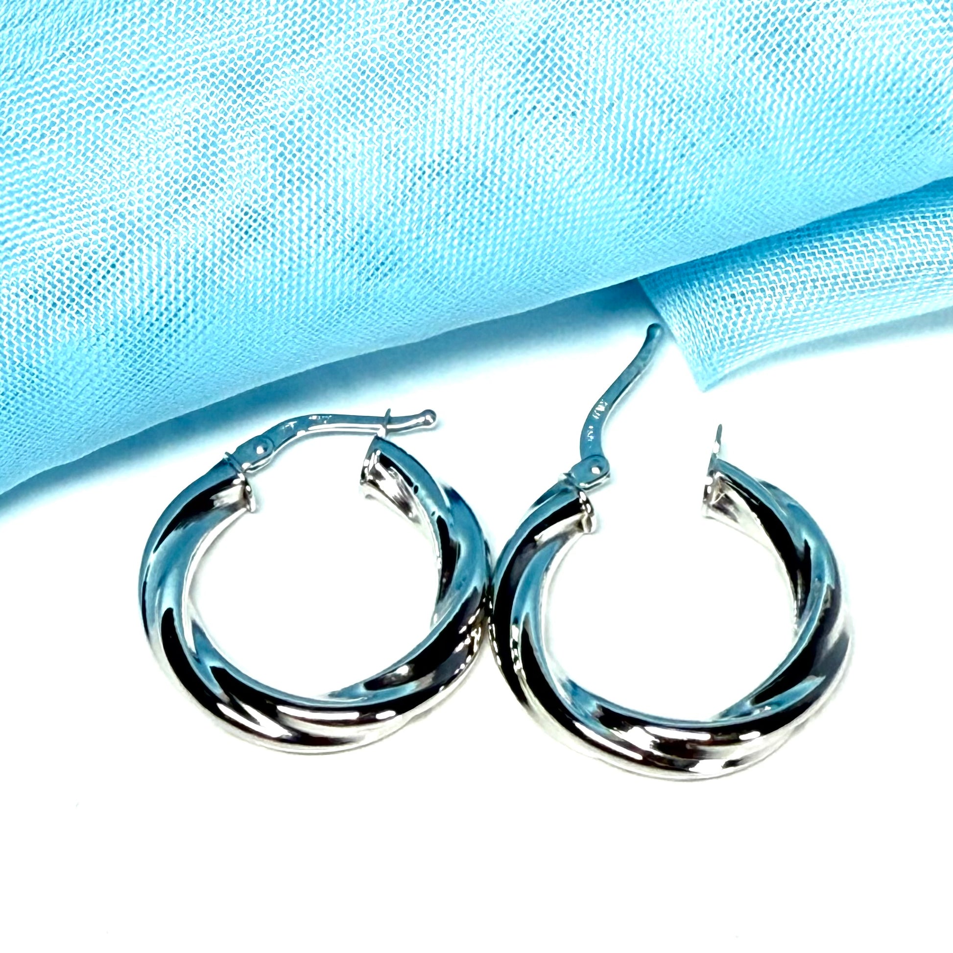 White gold Hoop earrings twisted patterned 21 mm