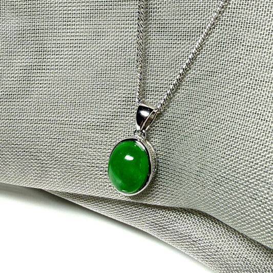 White gold real green jade oval shaped necklace pendant