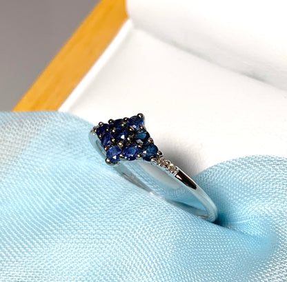 White gold real blue sapphire and diamond claw cluster ring