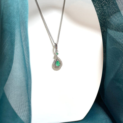 Emerald And Diamond White Gold Teardrop Cluster Necklace