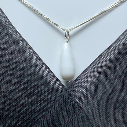 White teardrop shaped agate necklace pendent