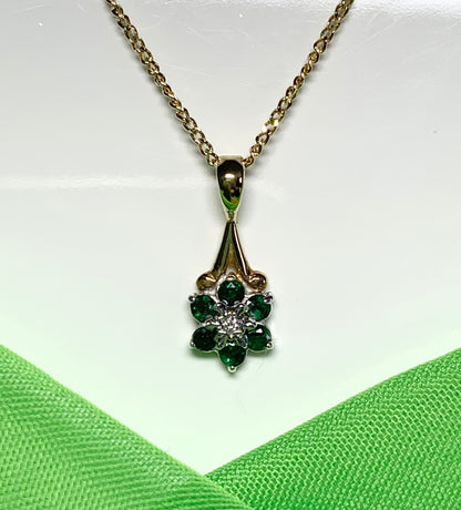 Yellow Gold Emerald And Diamond Necklace Pendant With Chain