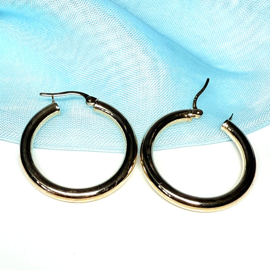 Yellow gold plain polished round hoop earrings