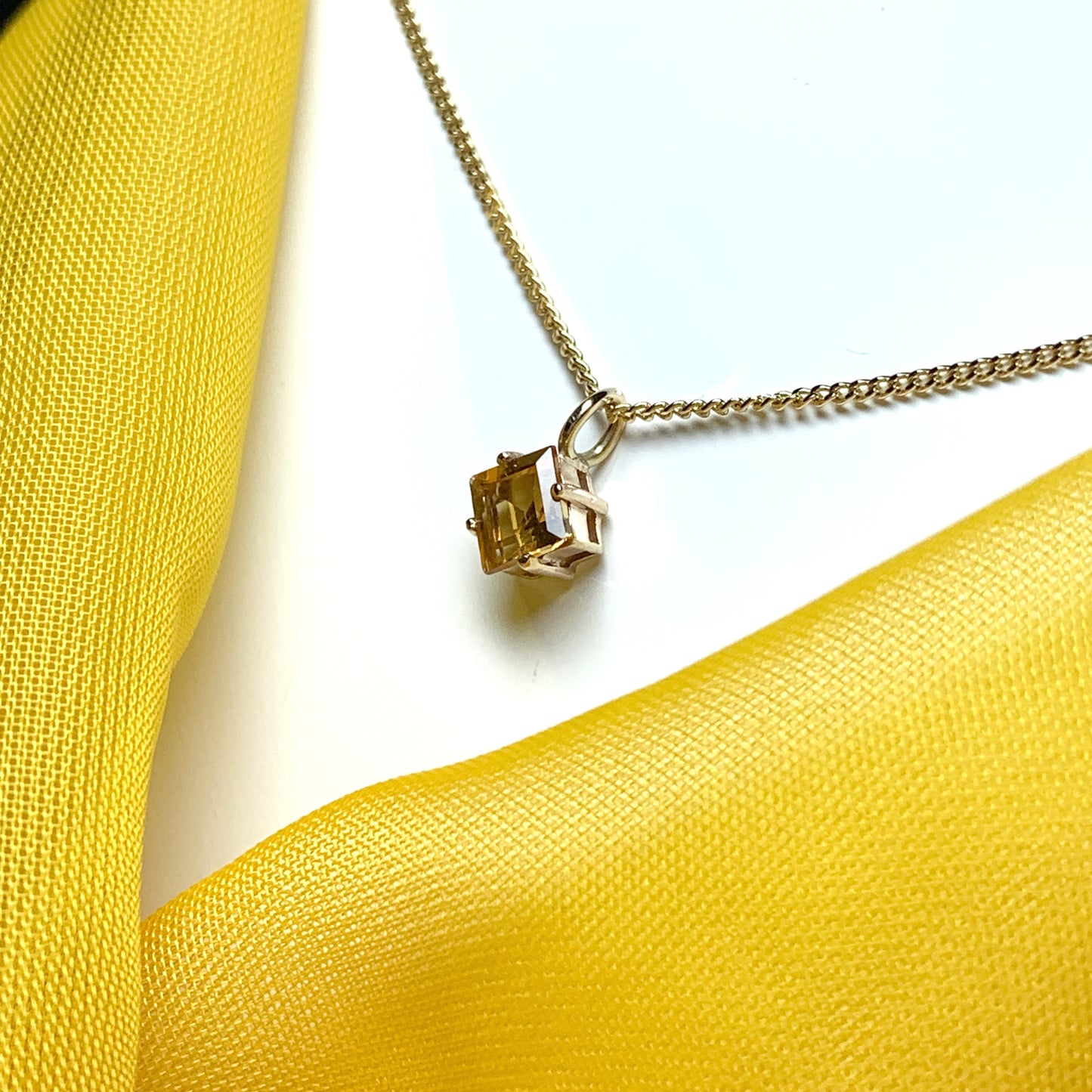 Yellow citrine yellow gold necklace square