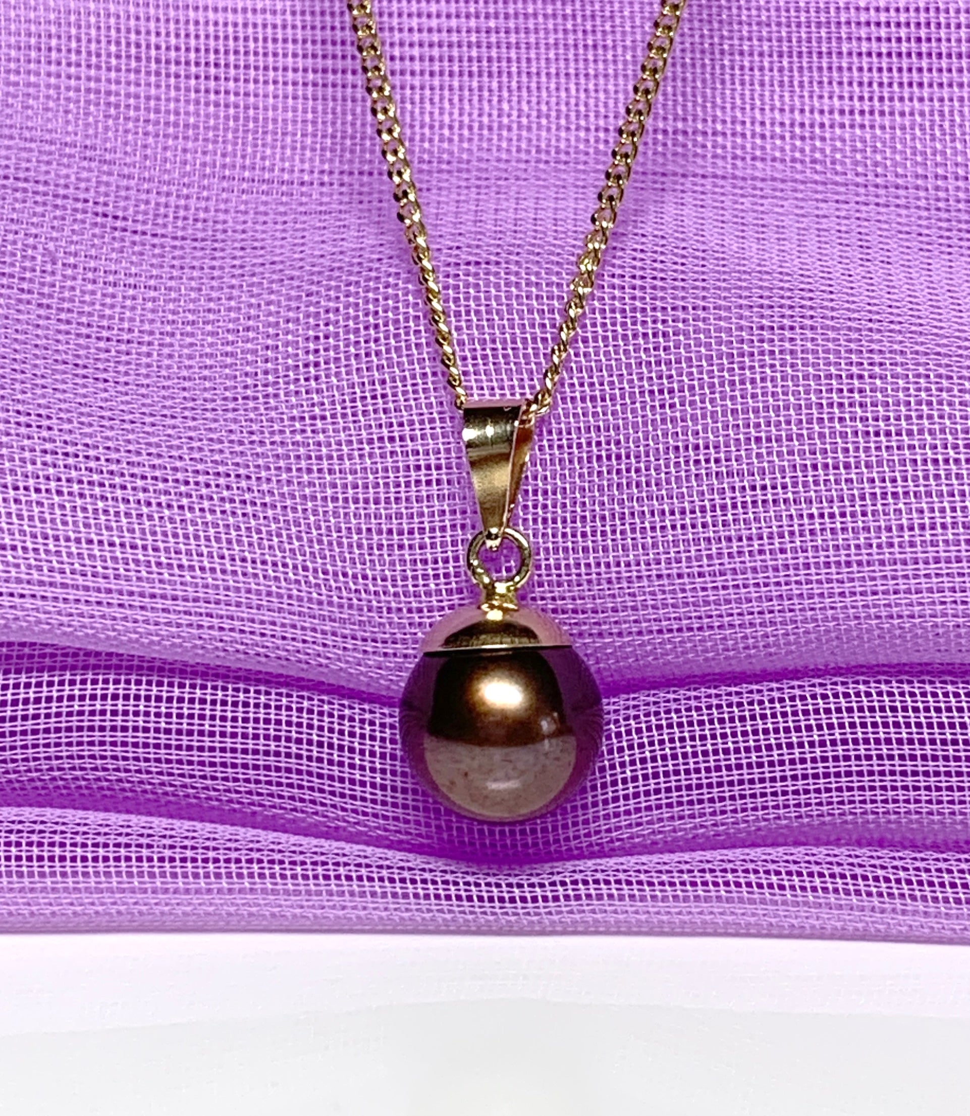 Yellow gold round chocolate freshwater cultured pearl necklace pendant