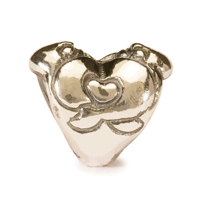 A Trollbeads Hugging Heart Sterling Silver Bead TAGBE-10007